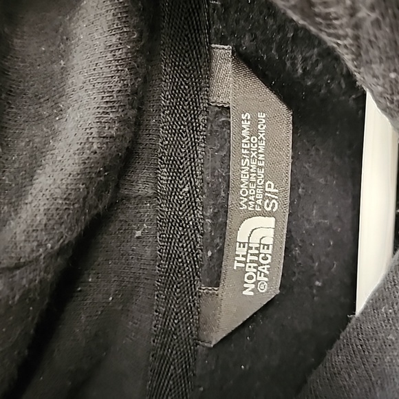 The North Face Black Hoodie - Picture 4 of 4